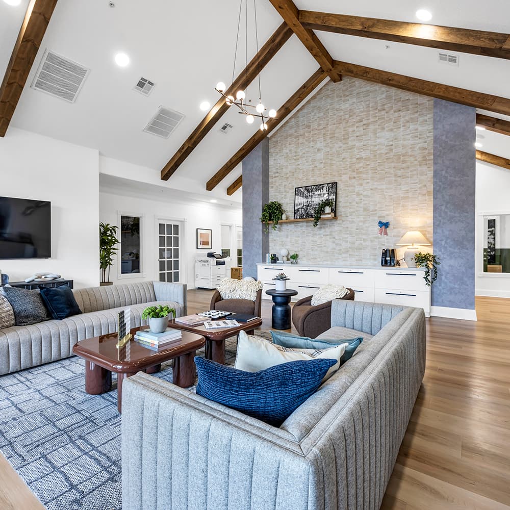 17-Clubroom-18-21-Oaks