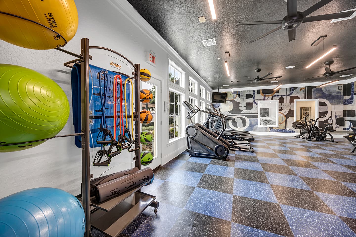 34-Fitness-Center-06-21-Oaks